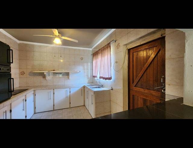 3 BEDROOM HOUSE FOR SALE IN SAICCOR